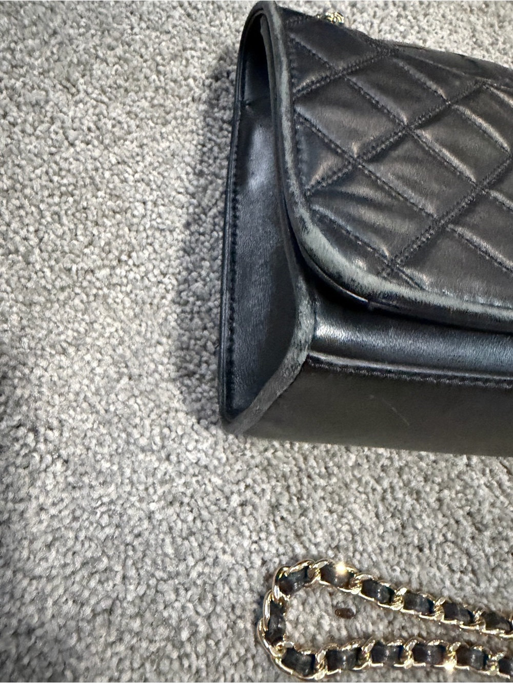 Tory Burch Black Quilted Shoulder Bag with Gold Chain - Picture 14 of 14